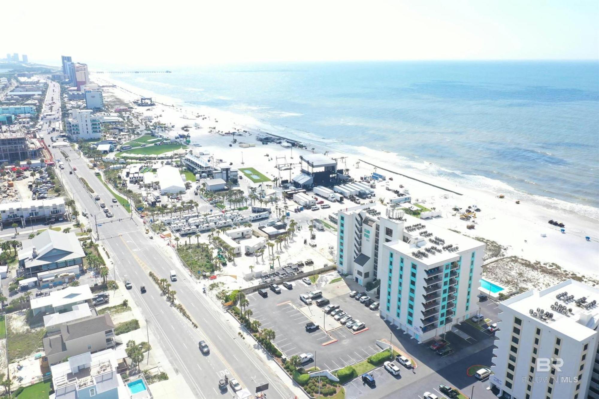 Condo On The Beach- Walk To Restaurants, Shops And Activities. 海湾海岸 外观 照片
